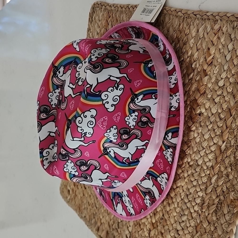 Unicorn hat - Picture 2 of 5